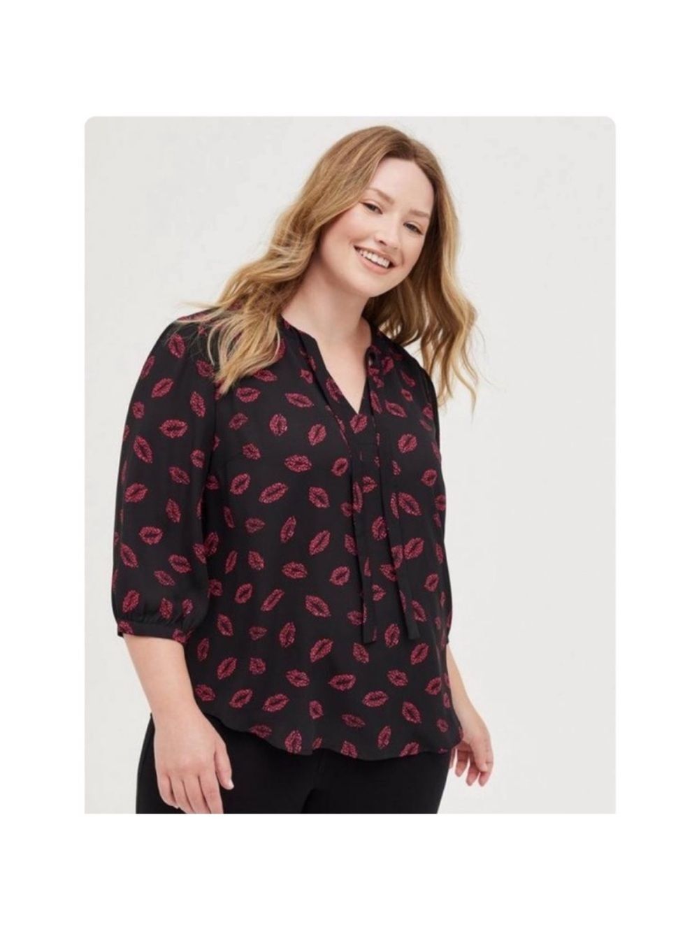 Torrid Black Red Lip Leopard Design Front Tie Top Vixen Vamp Dark Romantic
